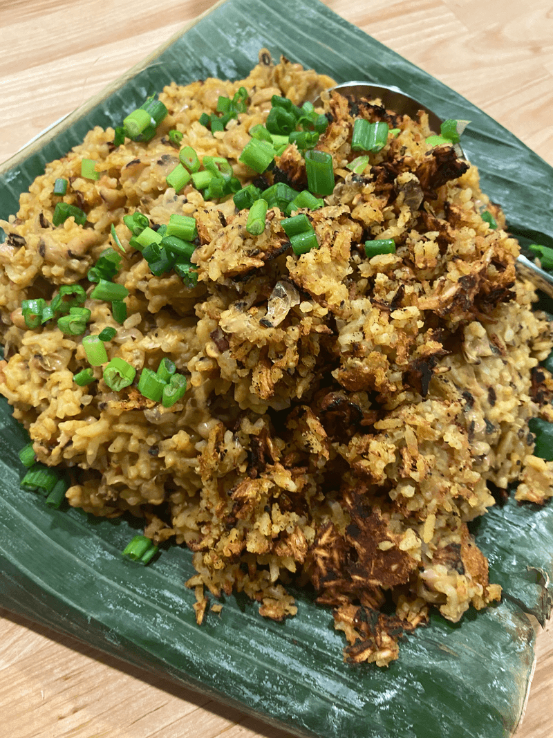 Basically The Sofrito Project’s arroz con gandules but with black eye peas since that’s what I had.